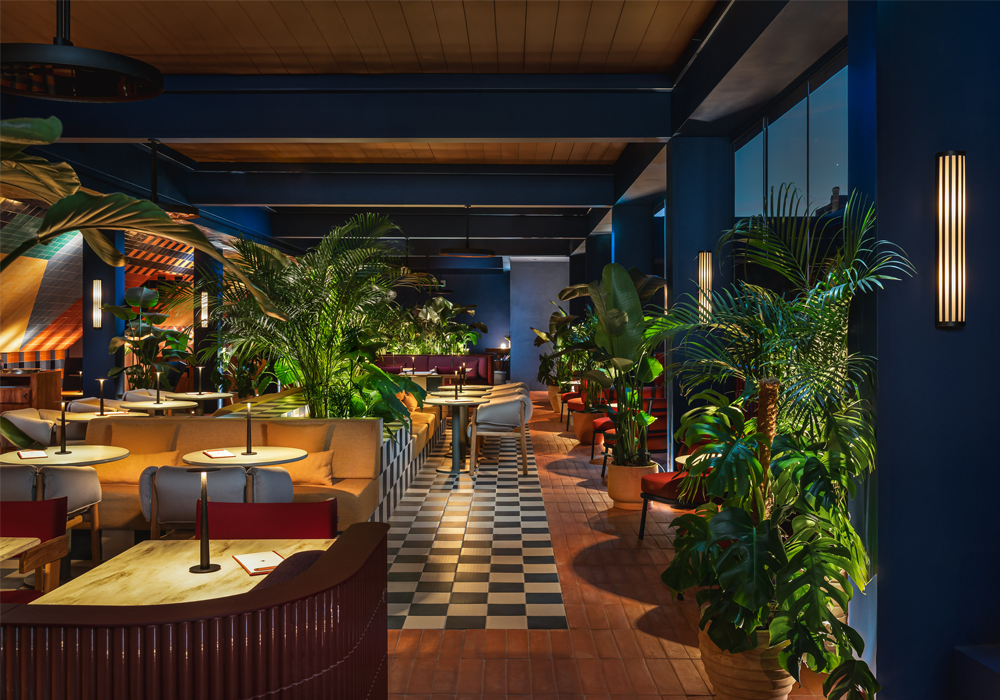 Современная культура и элегантная набережная в отеле Andaz Lisbon